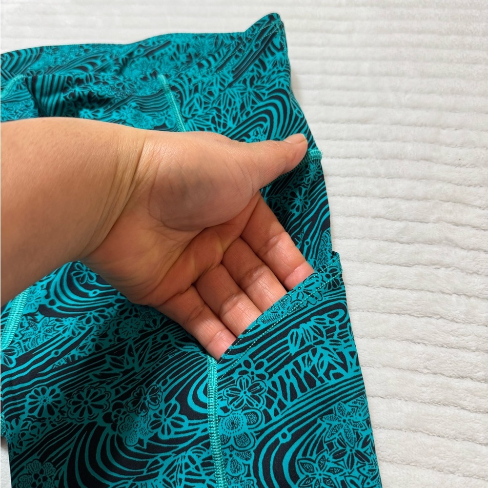 lululemon athletica Teal Patterned Leggings - Picture 4 of 6